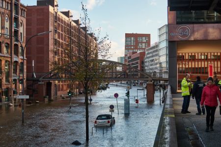 sturmflut-hafencity-29-oktober-2017_37959215296_o.jpg