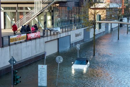 sturmflut-hafencity-29-oktober-2017_37983413802_o.jpg